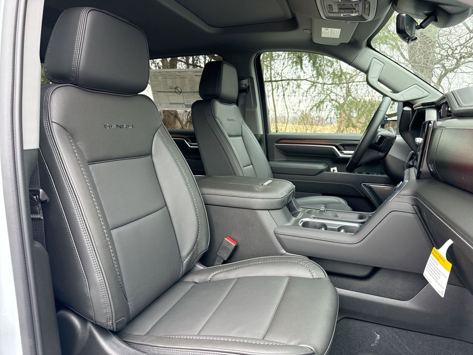 New 2026 GMC Sierra 2500 Denali w/ Denali Reserve Package image 18