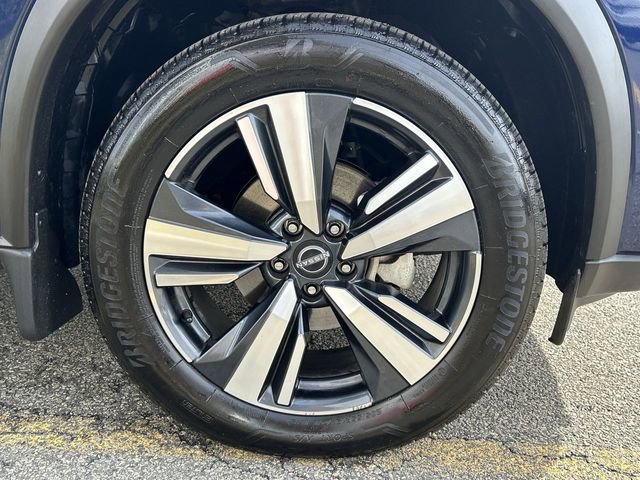 Certified 2025 Nissan Rogue SL image 13