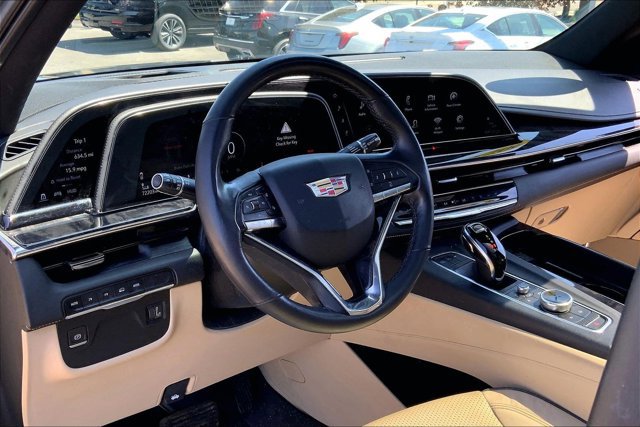 Used 2021 Cadillac Escalade Premium Luxury AWD/4WD image 14