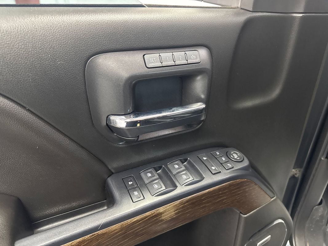 Used 2018 GMC Sierra 1500 Denali AWD/4WD image 9