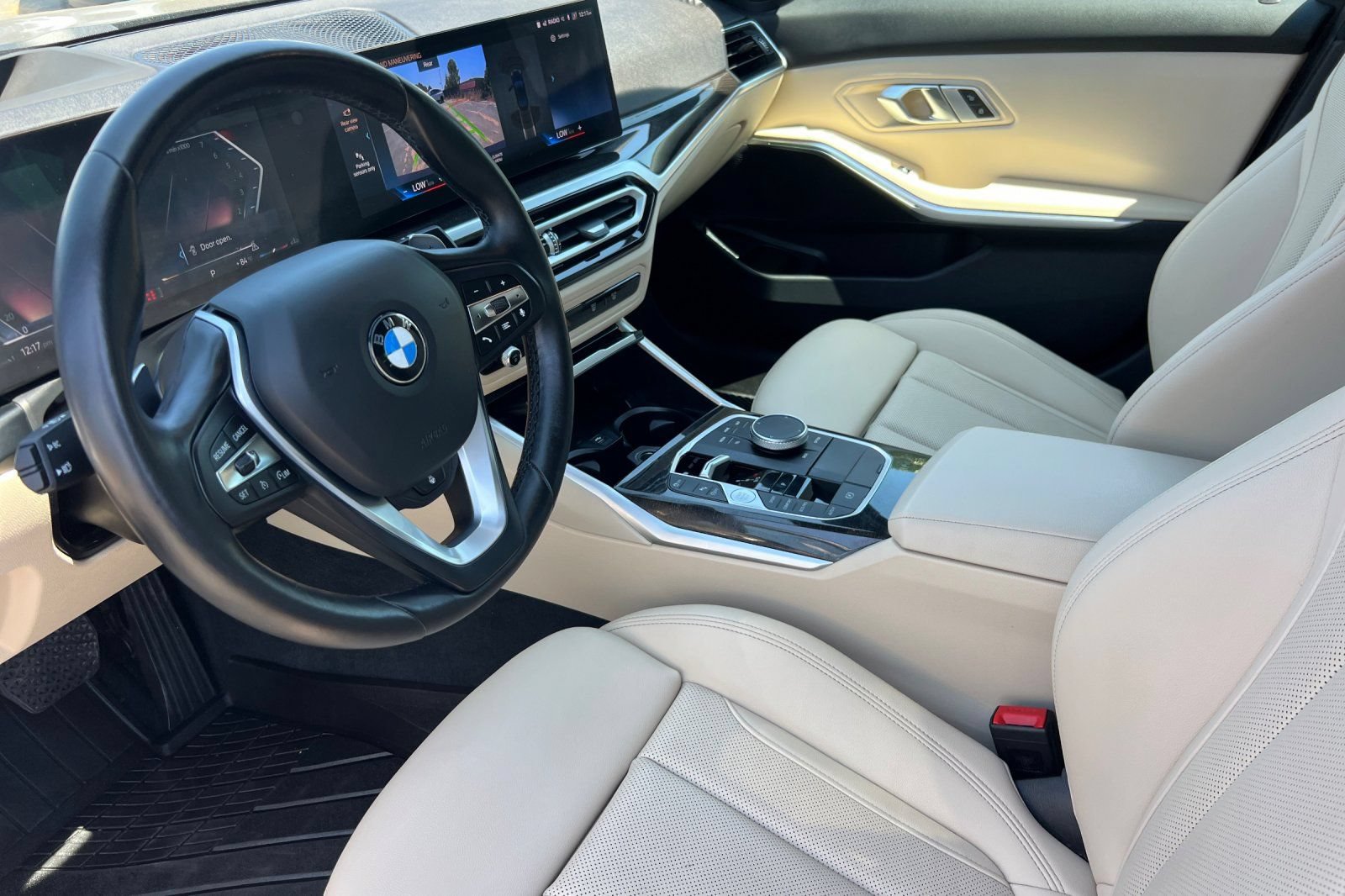 Used 2023 BMW 330i Sedan w/ Premium Package RWD image 10