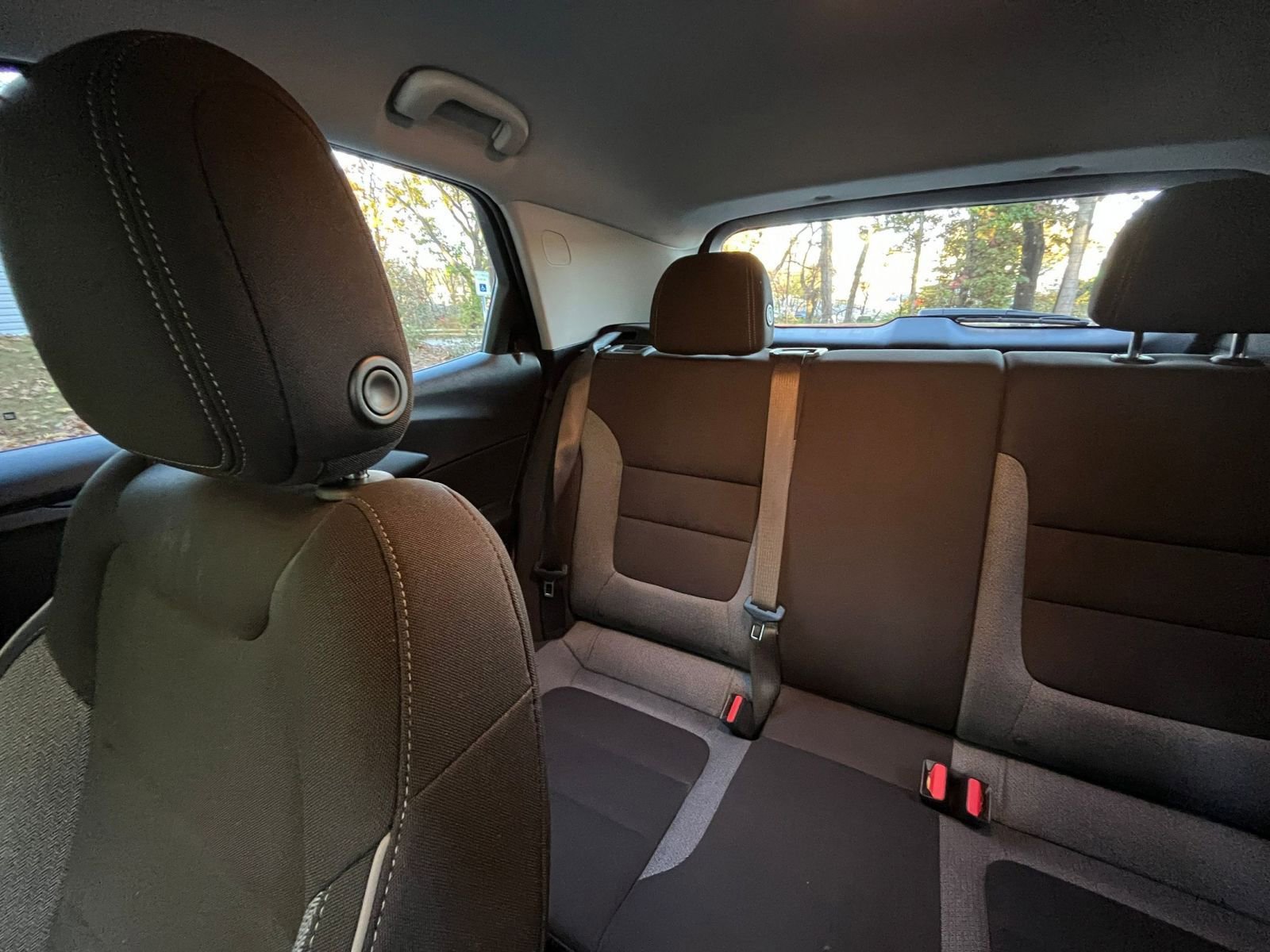 Used 2025 Chevrolet TrailBlazer LT image 35