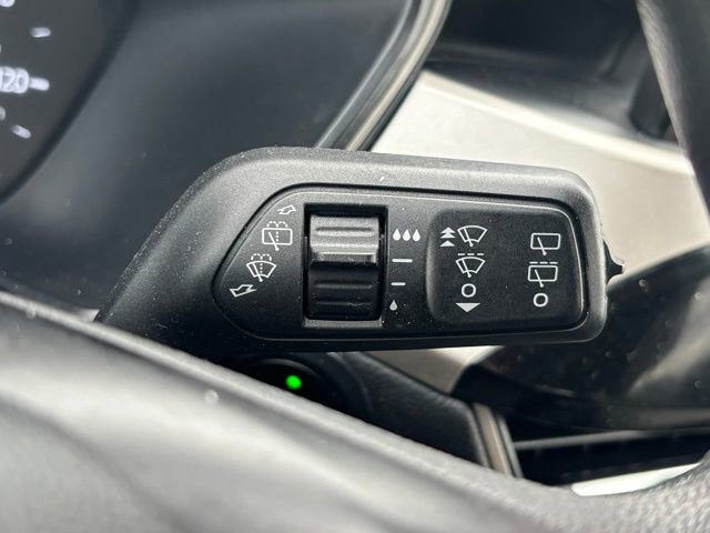 Used 2022 Ford Escape SE image 18