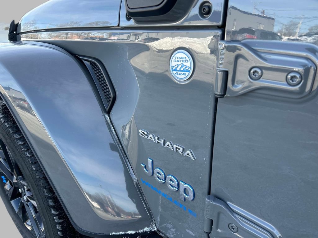 Used 2023 Jeep Wrangler Unlimited Sahara image 11