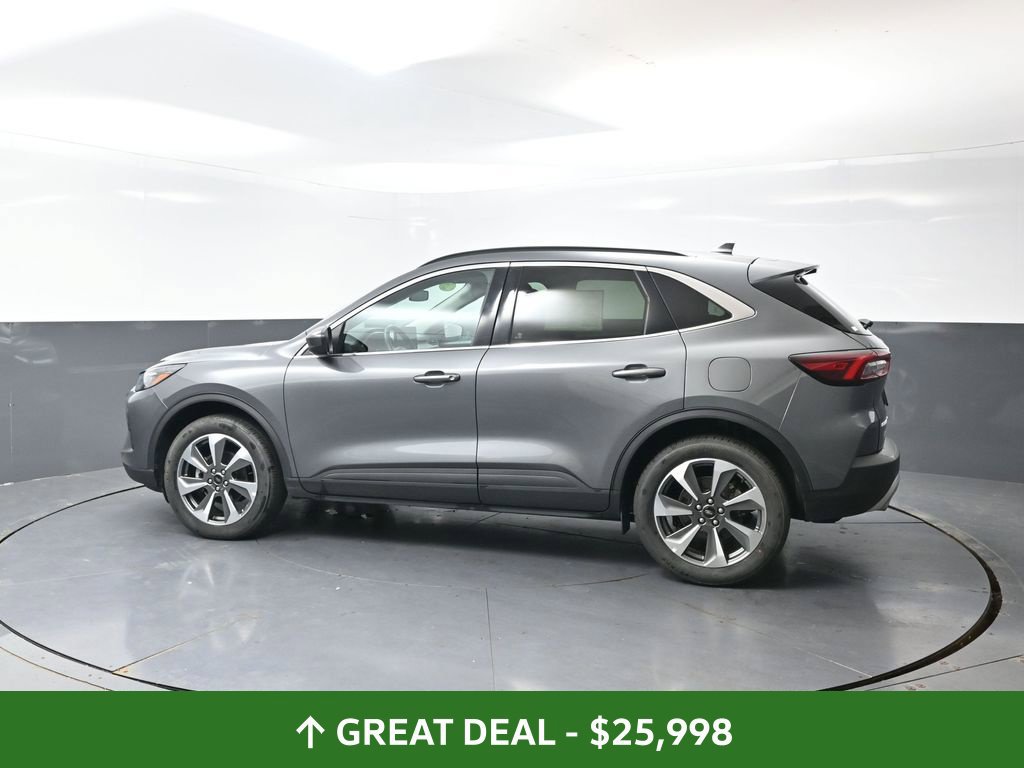 Used 2025 Ford Escape Platinum AWD/4WD image 11