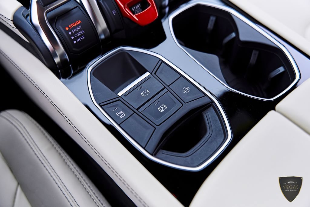 Used 2026 Lamborghini Urus S AWD/4WD image 84