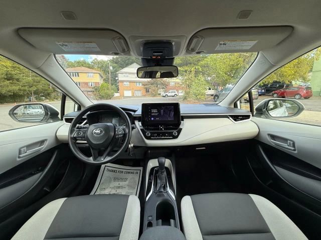 Used 2023 Toyota Corolla LE image 23