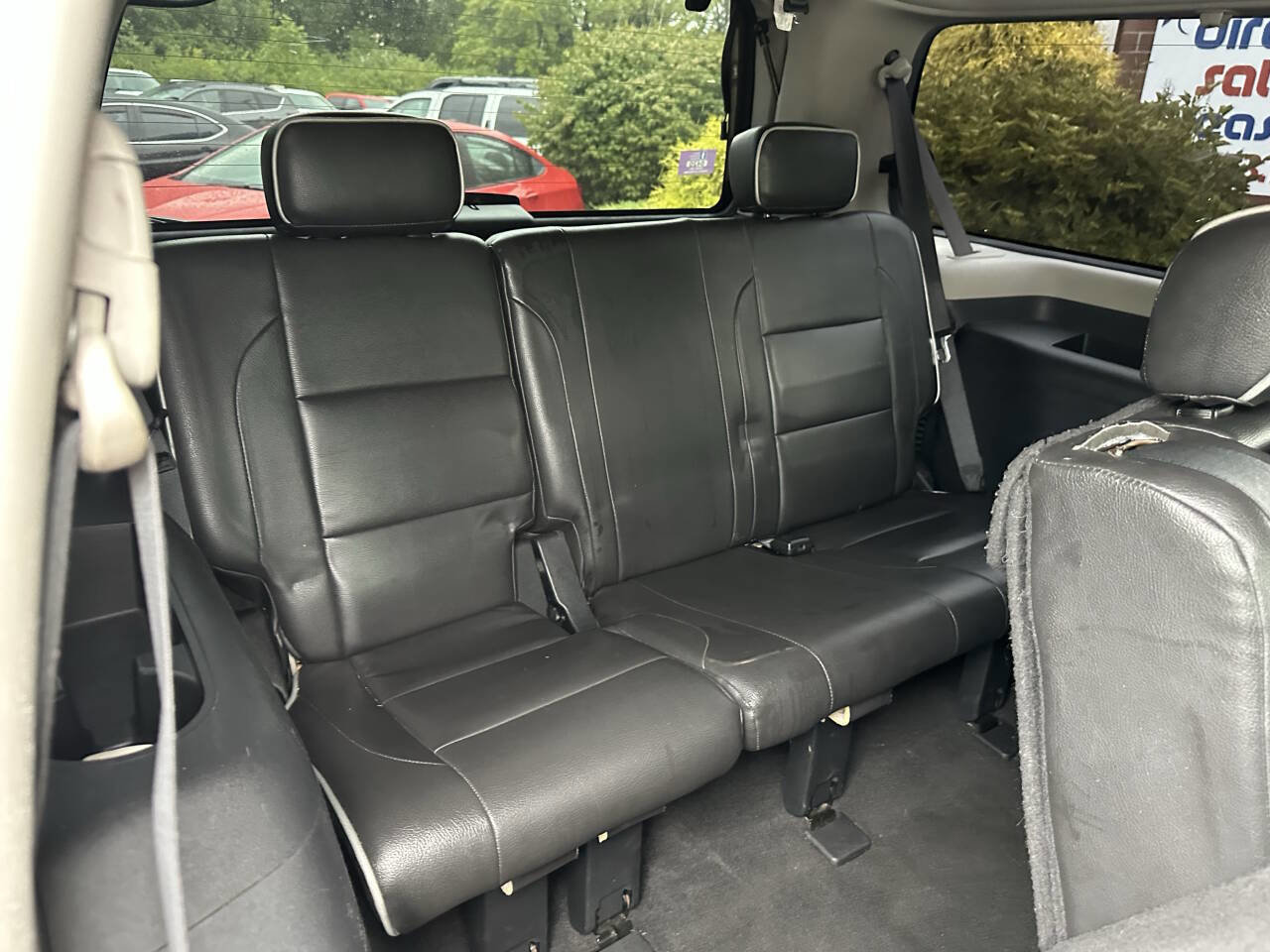 Used 2012 Nissan Armada SV image 27