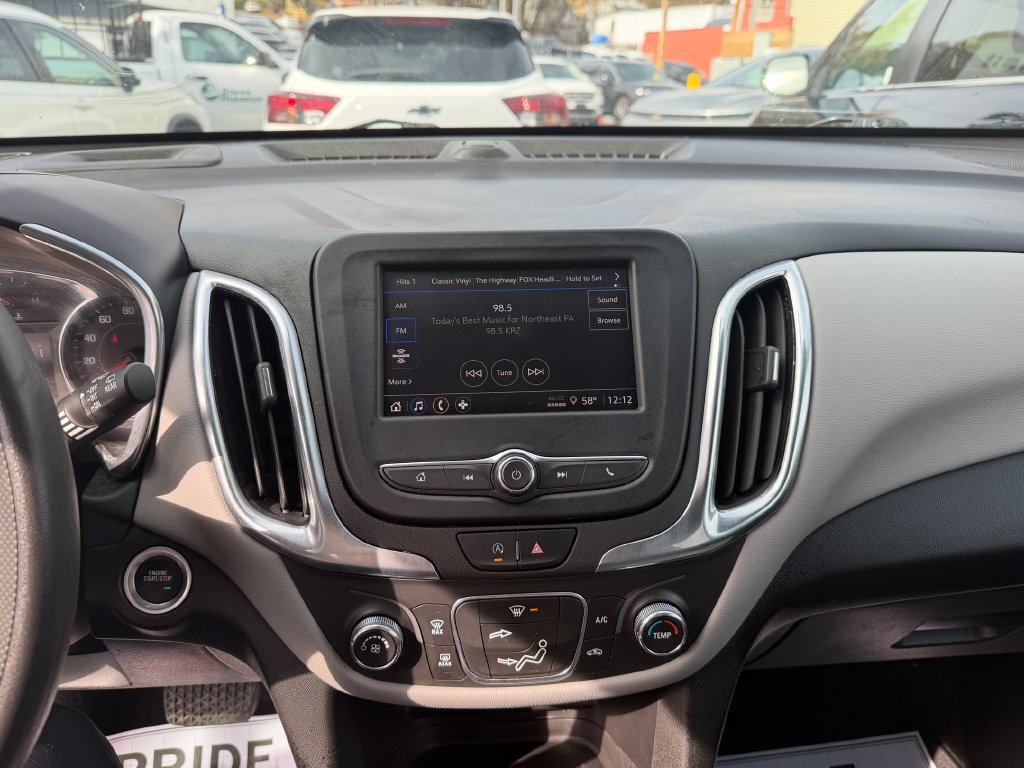 Used 2022 Chevrolet Equinox LS w/ LS Convenience Package AWD/4WD image 17
