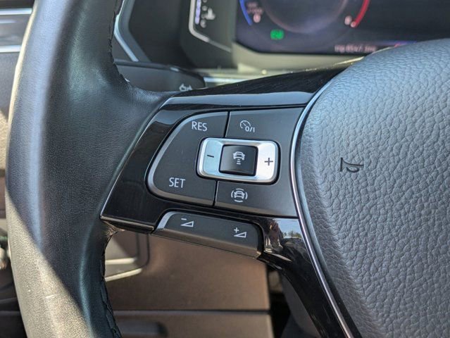 Used 2019 Volkswagen Tiguan SEL Premium AWD/4WD image 18