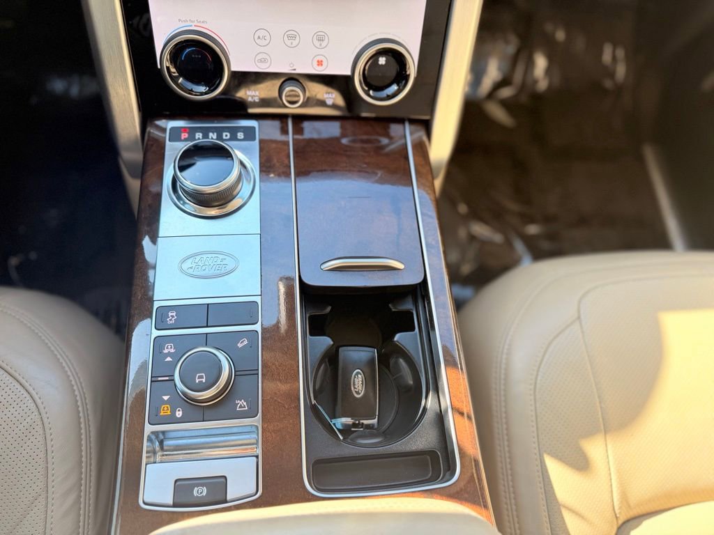 Used 2018 Land Rover Range Rover HSE image 26