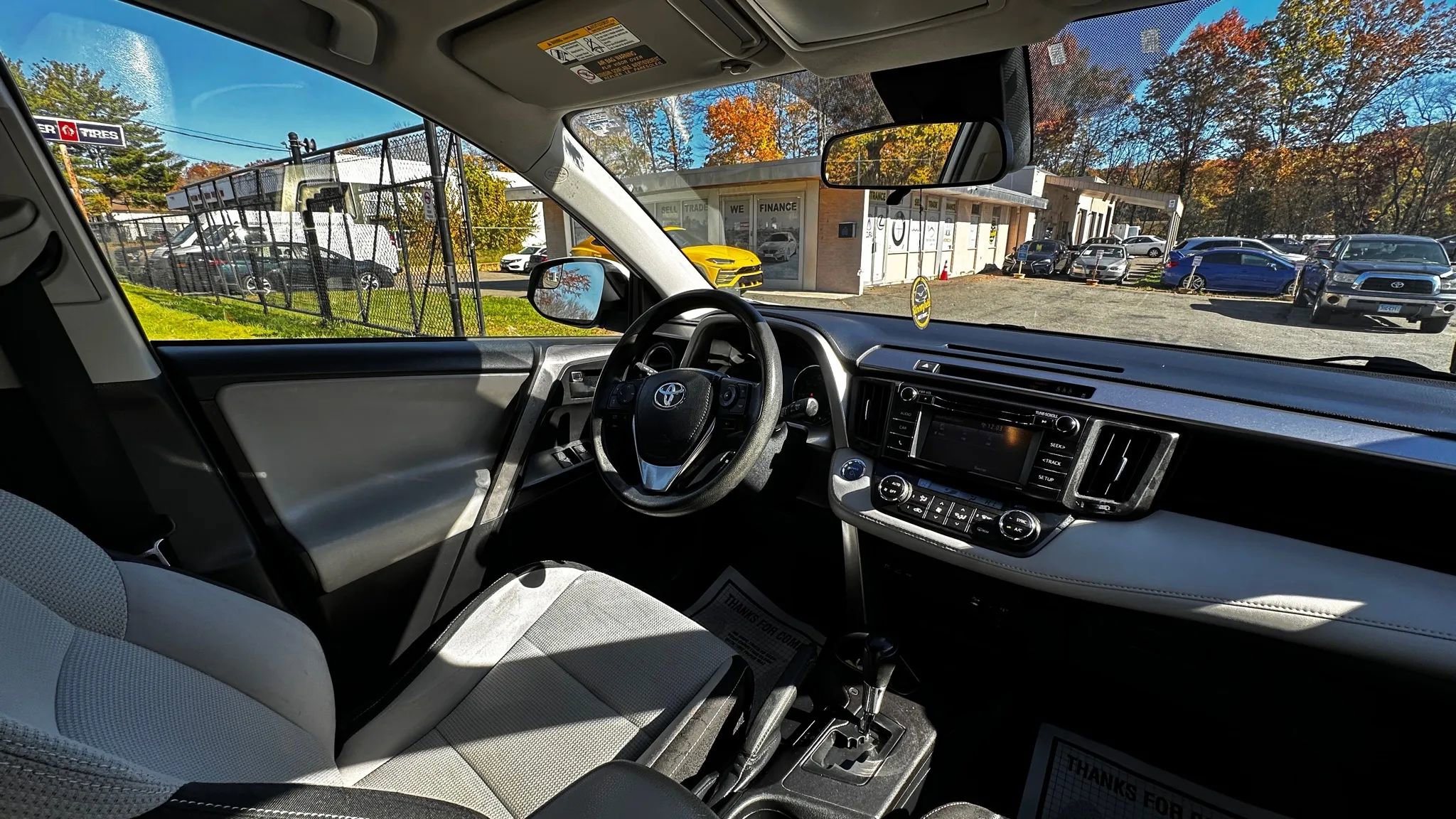 Used 2018 Toyota RAV4 XLE image 28