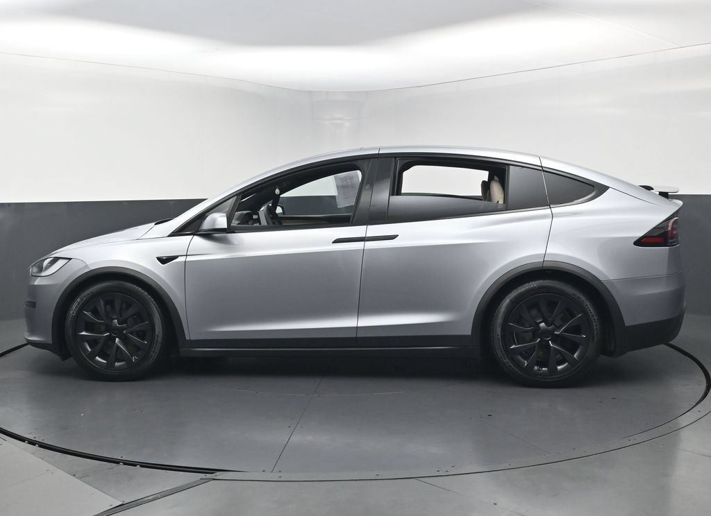 Used 2025 Tesla Model X AWD/4WD image 7