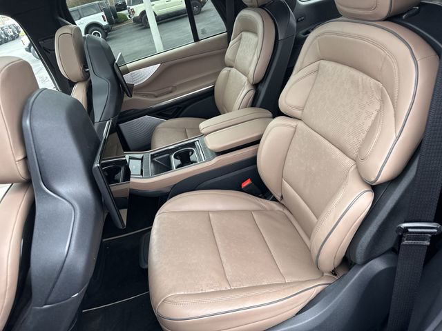 Used 2025 Lincoln Navigator Black Label image 27