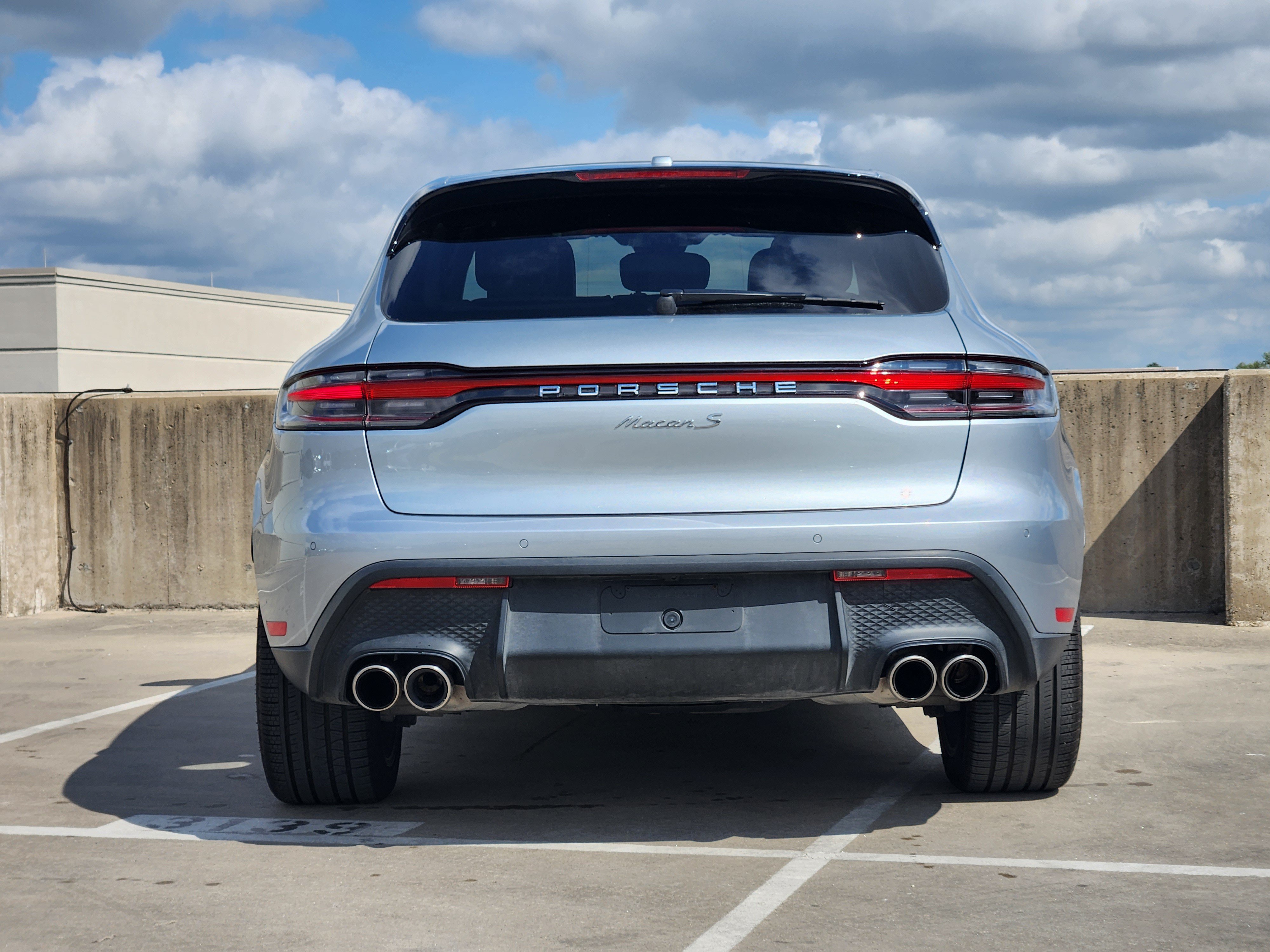 Certified 2023 Porsche Macan S AWD/4WD image 7