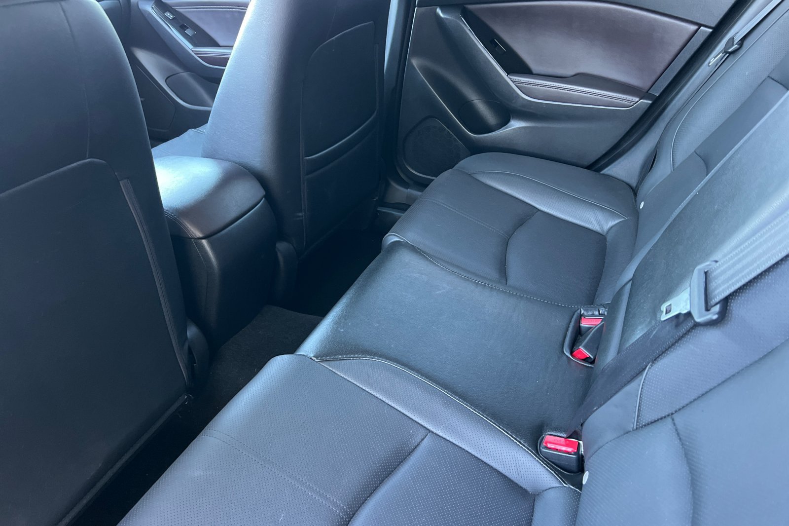 Used 2018 MAZDA MAZDA3 Grand Touring FWD image 12