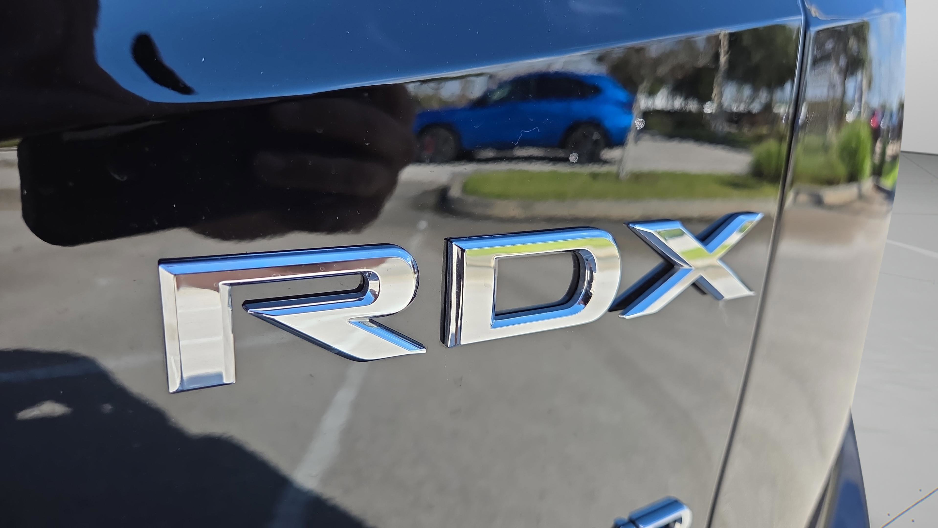 Used 2025 Acura RDX SH-AWD w/ Technology Package image 18