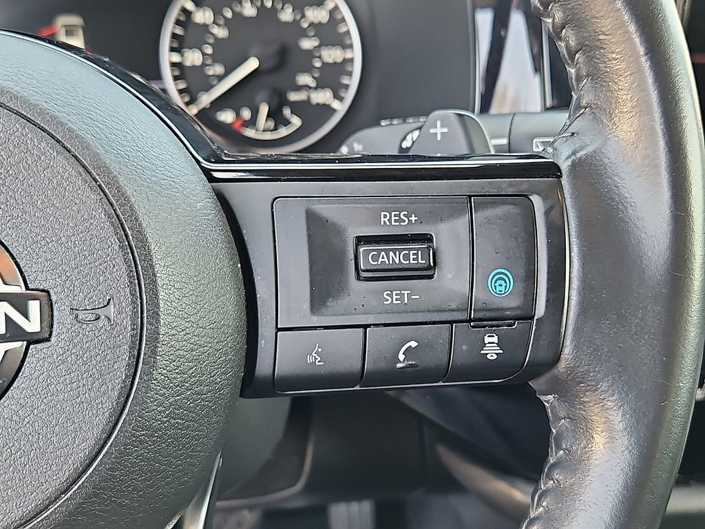 Used 2022 Nissan Pathfinder SV AWD/4WD image 24