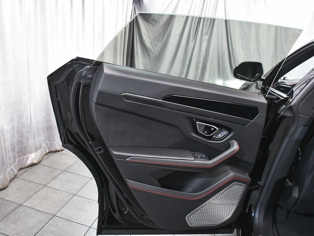 Used 2020 Lamborghini Urus image 12