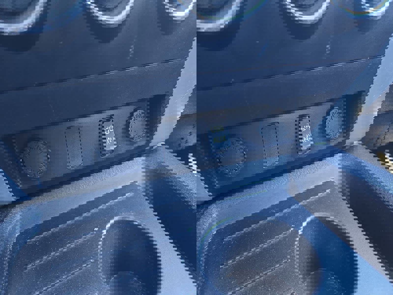 Used 2016 Toyota Tundra SR5 image 29