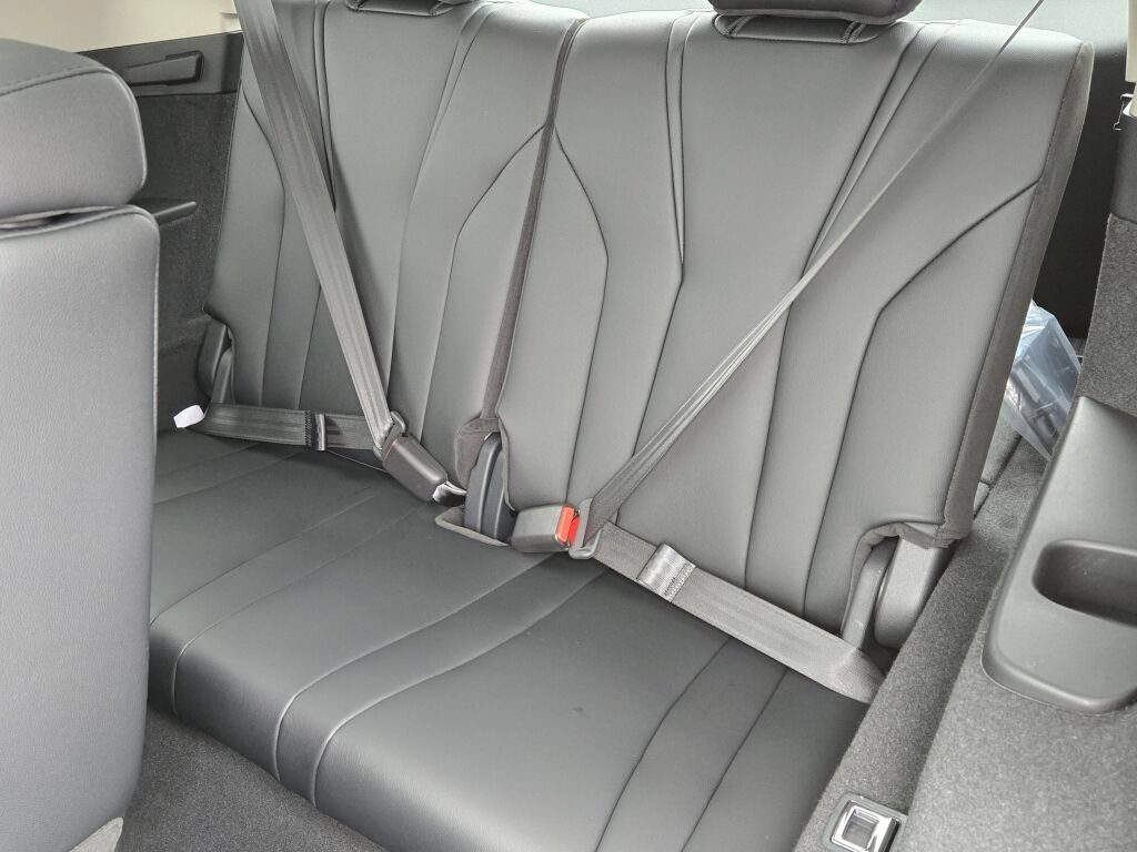 New 2026 Acura MDX SH-AWD image 23