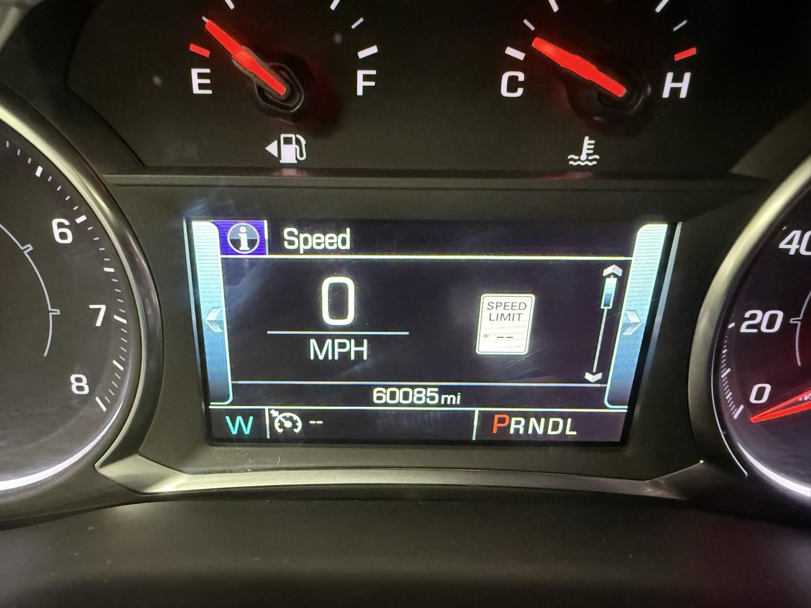 Used 2019 GMC Acadia SLT image 18