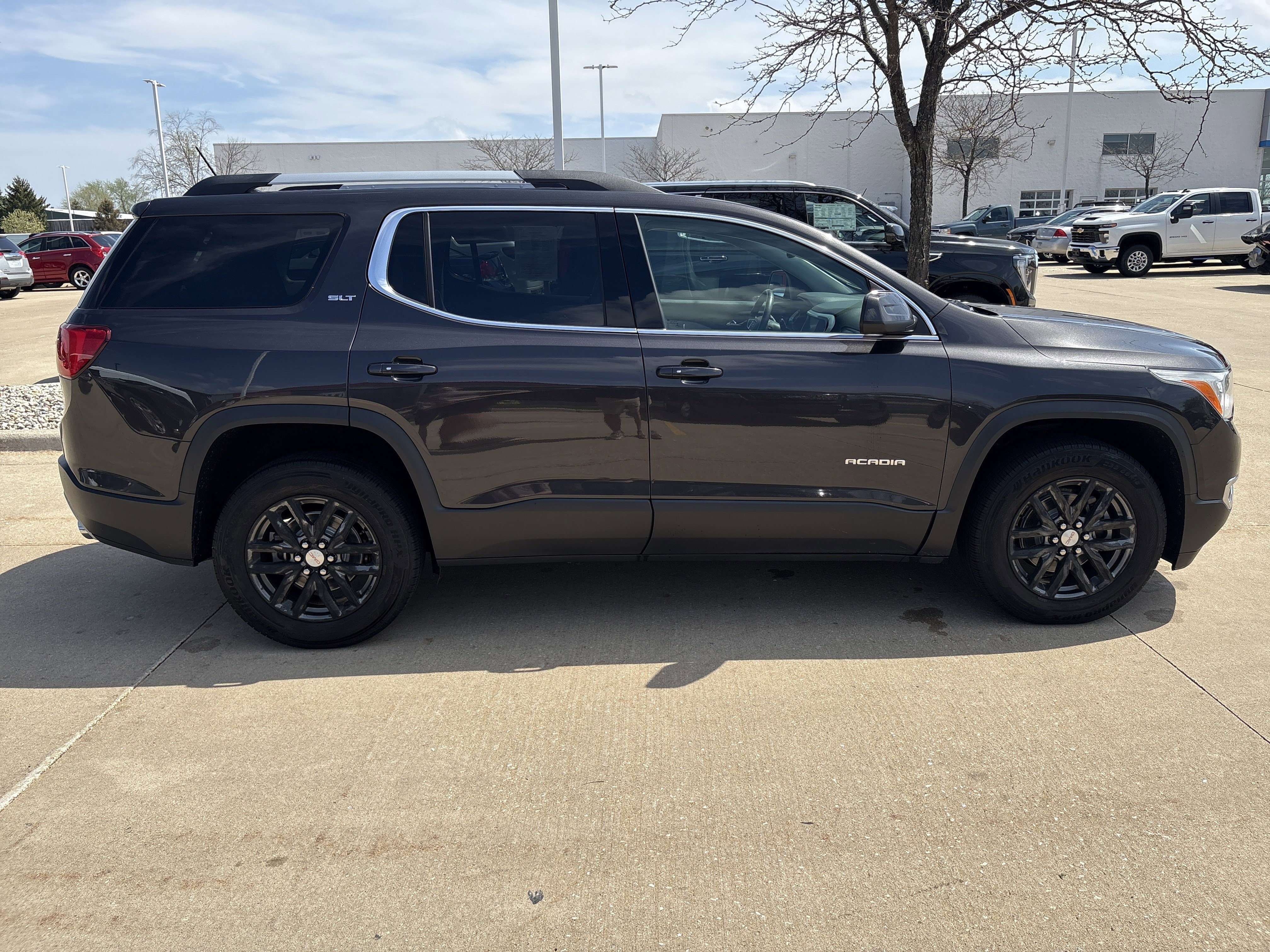 Used 2018 GMC Acadia SLT image 8