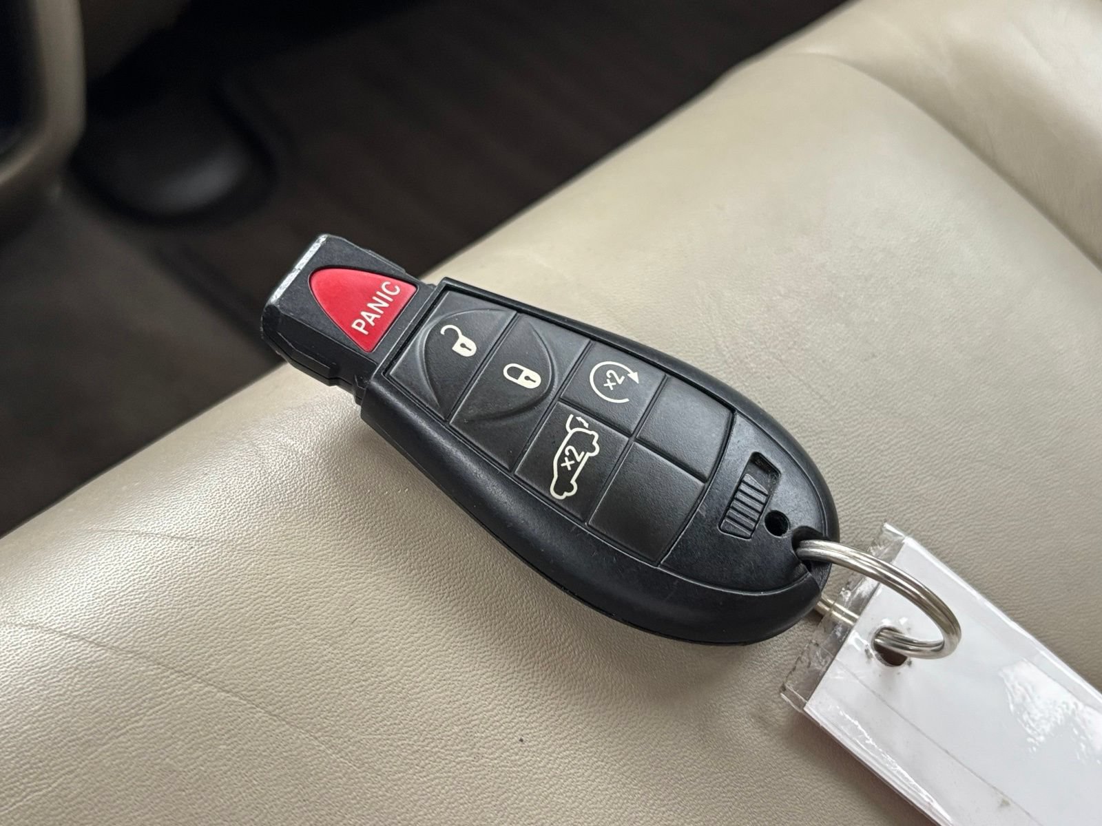 Used 2013 Jeep Grand Cherokee Overland w/ Advance Technology Group AWD/4WD image 28