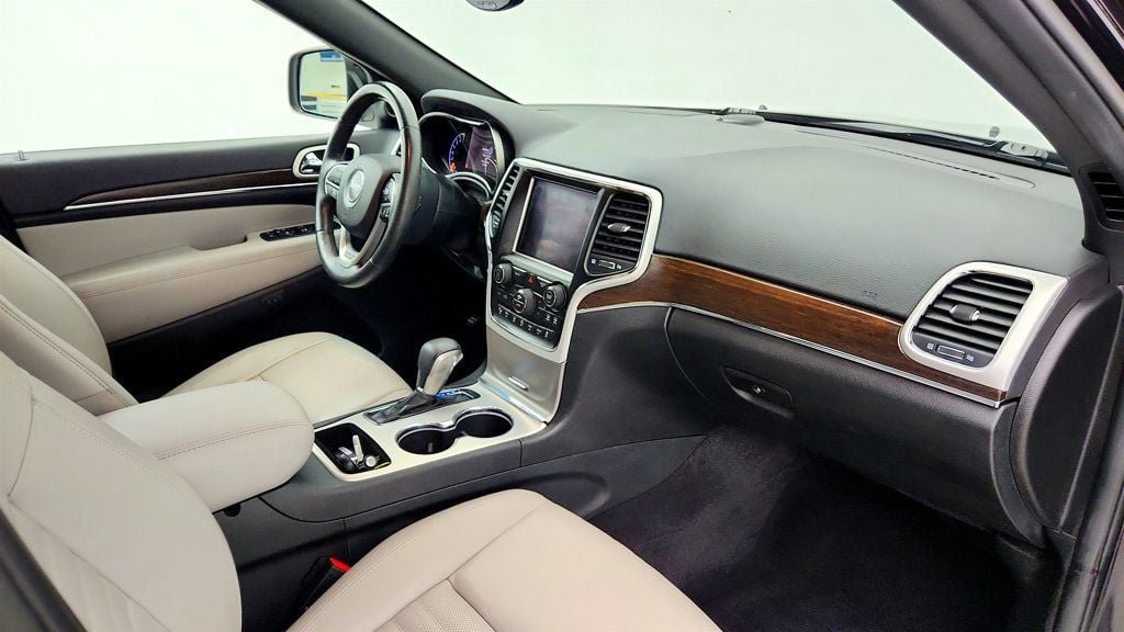Used 2018 Jeep Grand Cherokee Limited RWD image 25