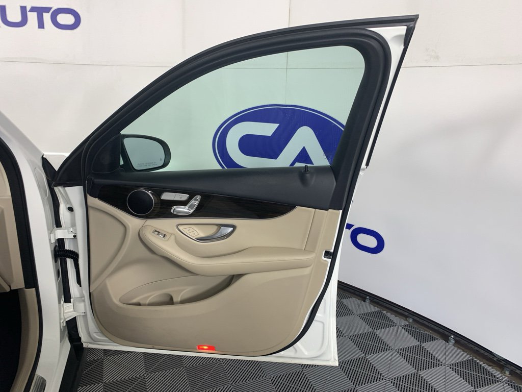 Used 2018 Mercedes-Benz GLC 300 image 42