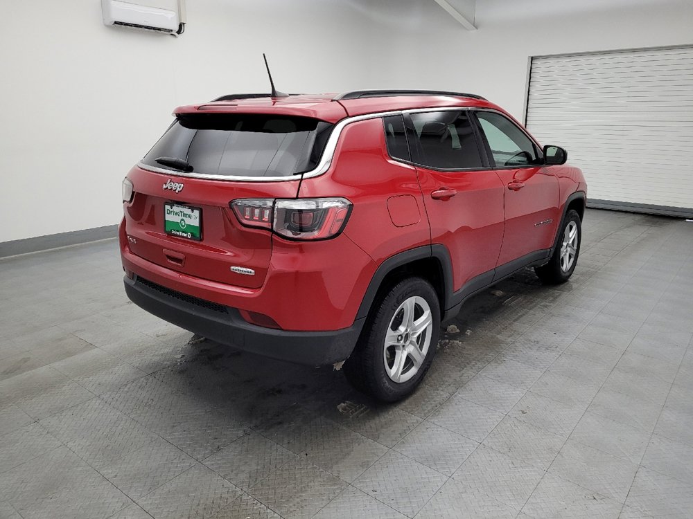 Used 2024 Jeep Compass Latitude image 9