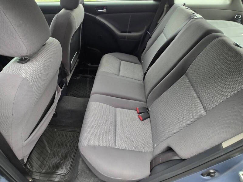 Used 2006 Toyota Matrix XR AWD/4WD image 17