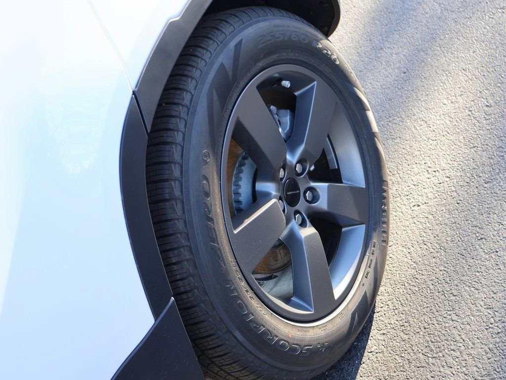 New 2026 Land Rover Defender 110 S image 39