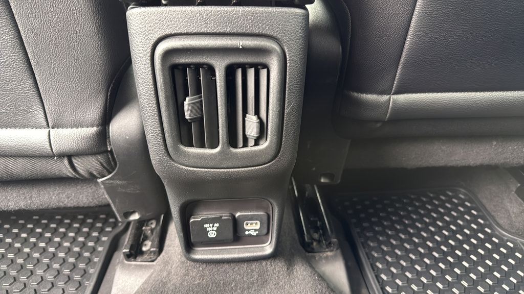 Used 2018 Jeep Compass Latitude w/ Popular Equipment Group AWD/4WD image 16
