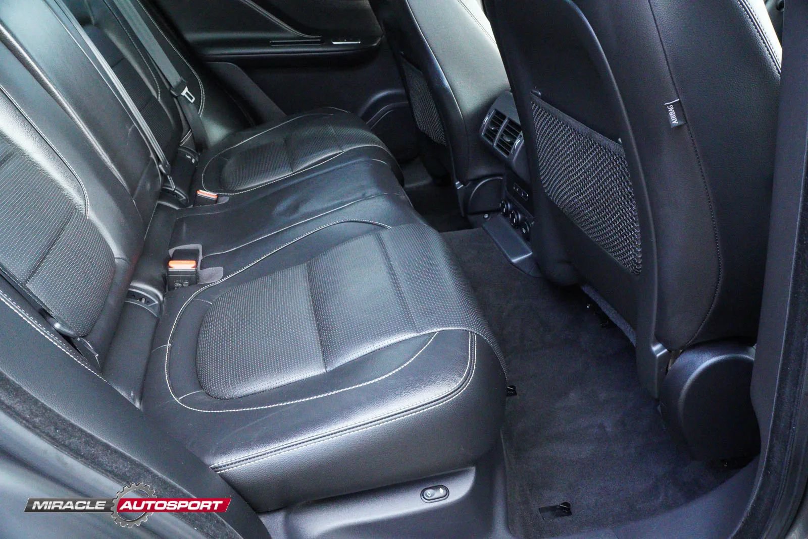 Used 2017 Jaguar F-PACE R-Sport AWD/4WD image 34