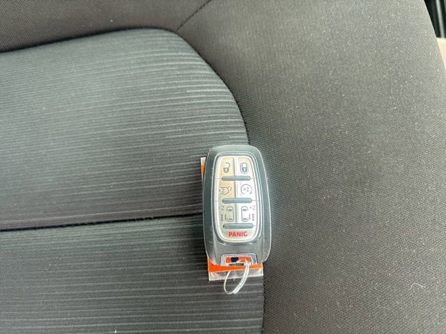 Used 2024 Chrysler Voyager LX image 6
