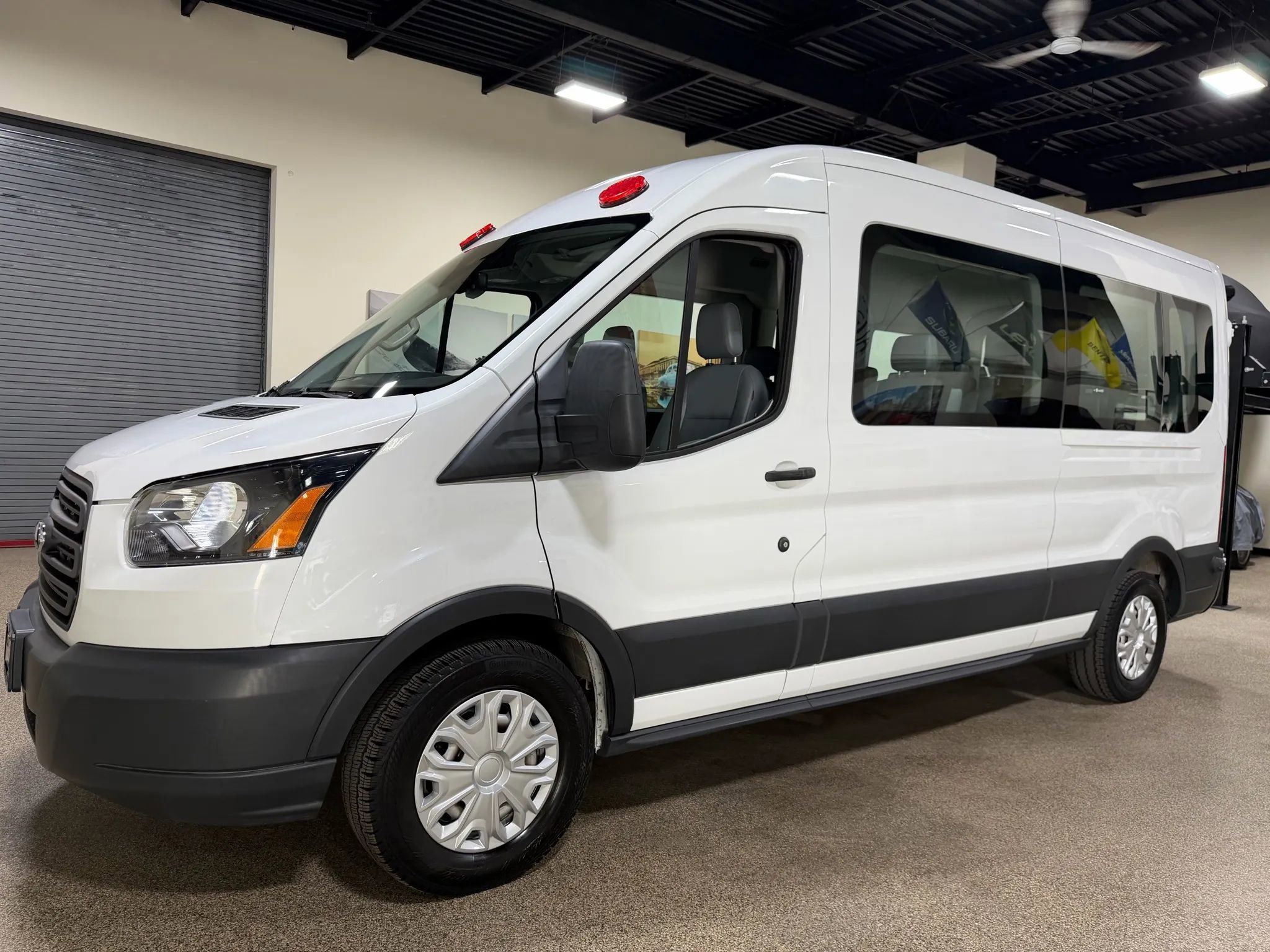 Used 2018 Ford Transit 350 XL image 10