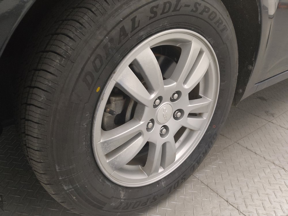Used 2015 Chevrolet Sonic LT FWD image 31