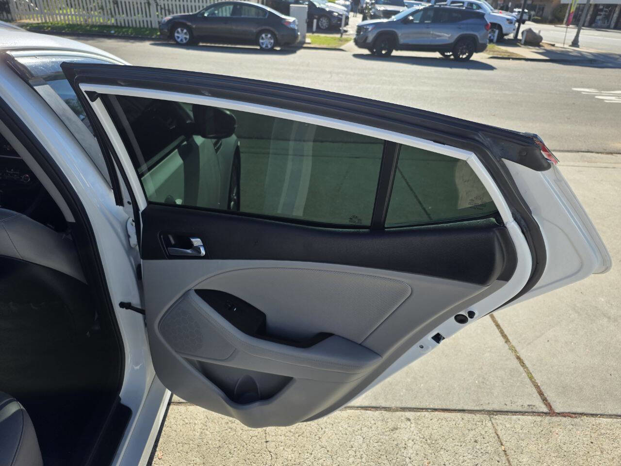 Used 2015 Kia Optima EX image 15