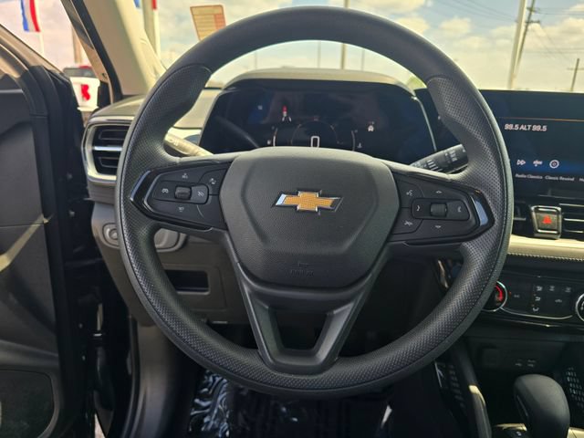 Used 2025 Chevrolet TrailBlazer LT FWD image 22