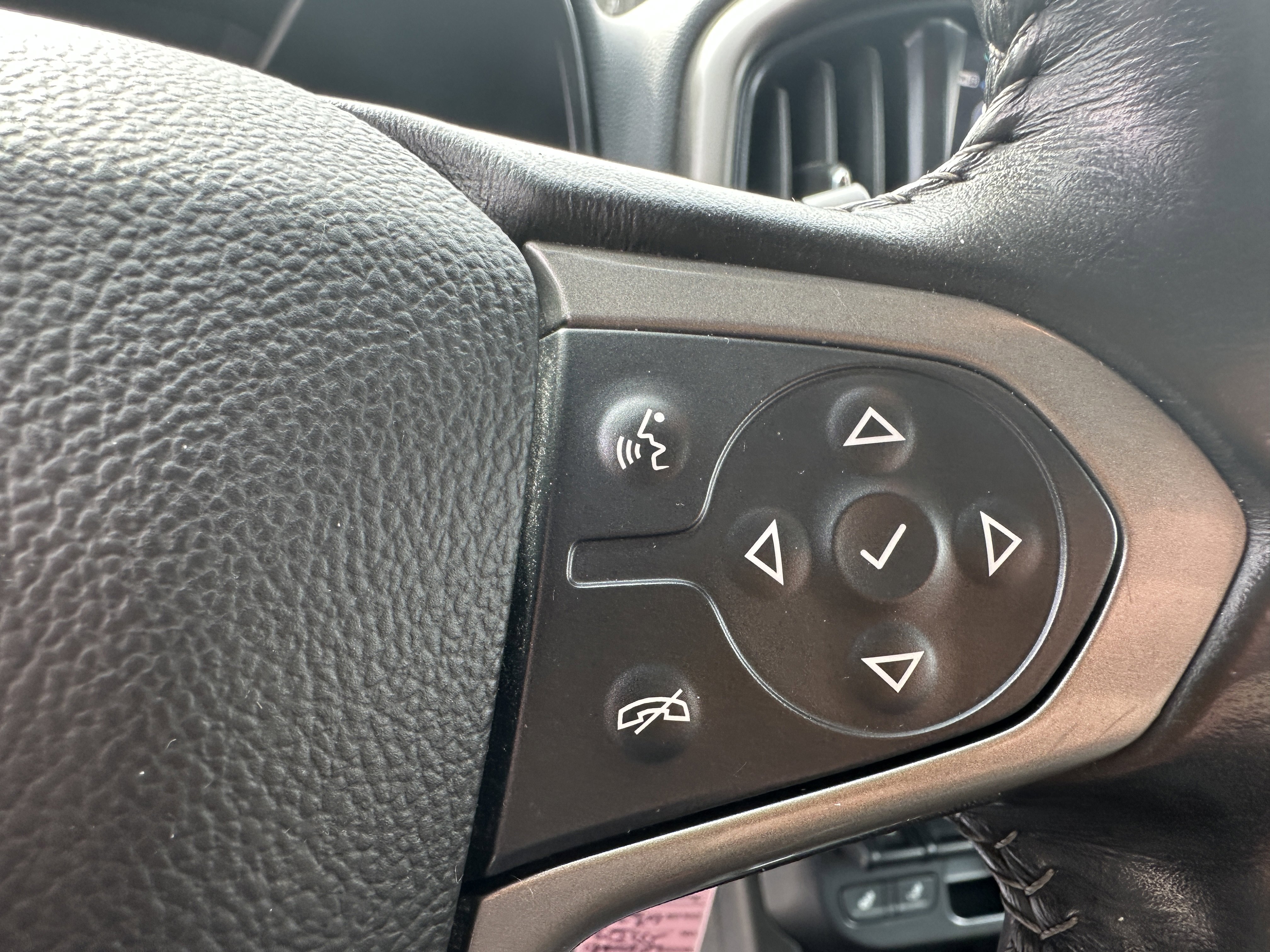 Used 2018 Chevrolet Colorado Z71 image 21
