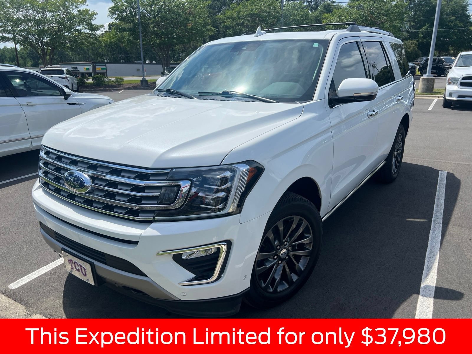 Used 2021 Ford Expedition Limited AWD/4WD image 6