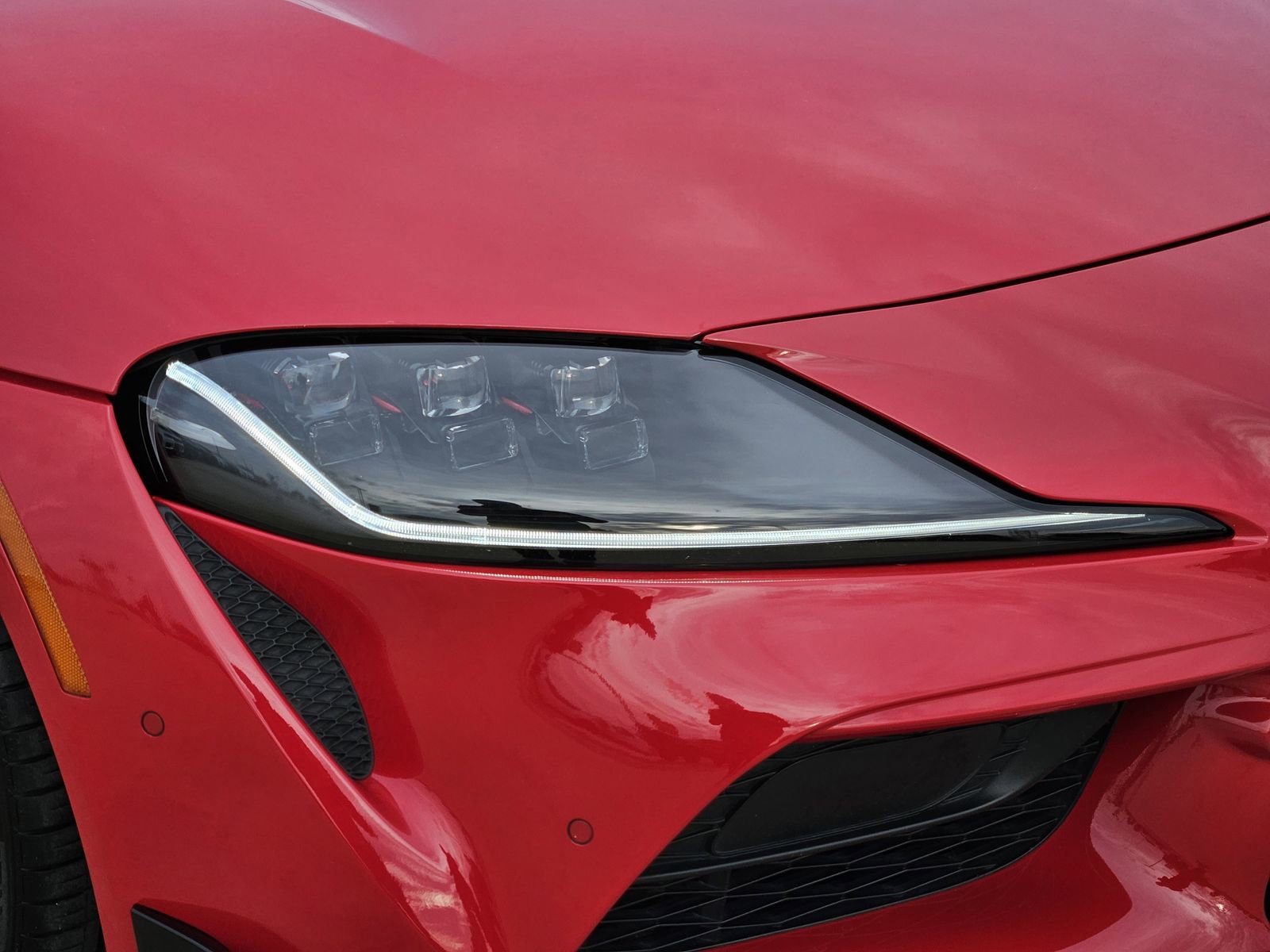 Used 2021 Toyota Supra Premium w/ Driver Assist Package image 10