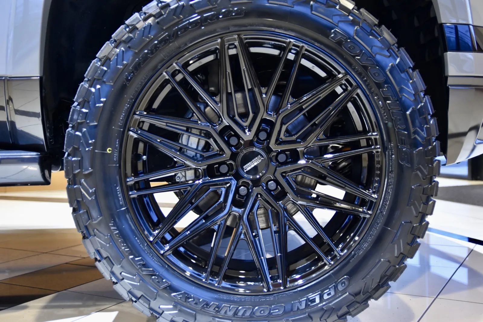 Used 2025 Lexus GX 550 image 13