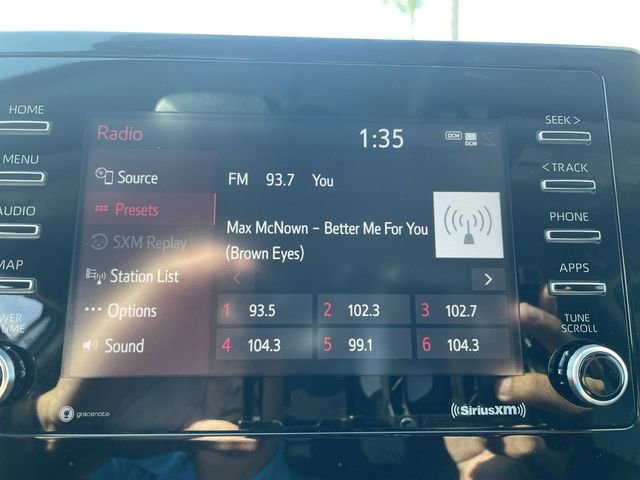 Used 2022 Toyota Camry SE image 13