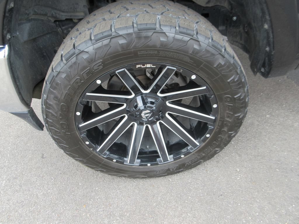 Used 2020 RAM 1500 Laramie w/ Trailer Tow Group AWD/4WD image 15