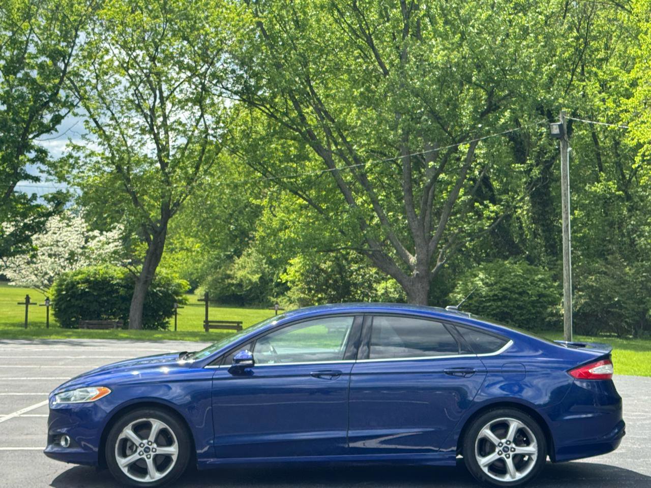 Used 2014 Ford Fusion SE w/ Equipment Group 201A image 10