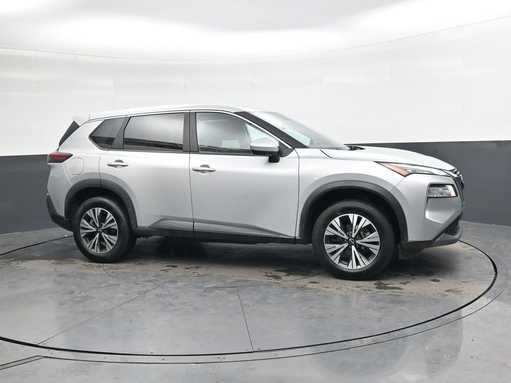 Used 2023 Nissan Rogue SV image 7