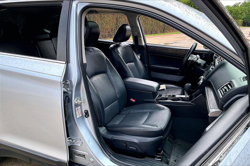 Used 2016 Subaru Outback 2.5i Limited AWD/4WD image 10