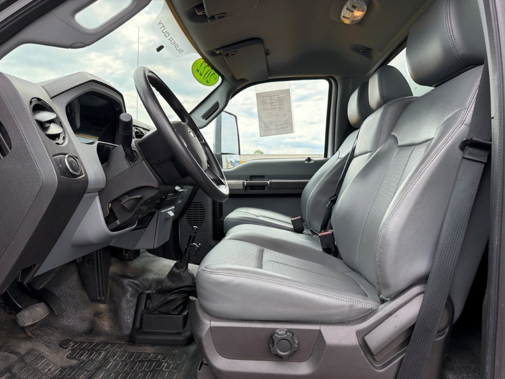 Used 2022 Ford F750 2WD Regular Cab Super Duty image 16